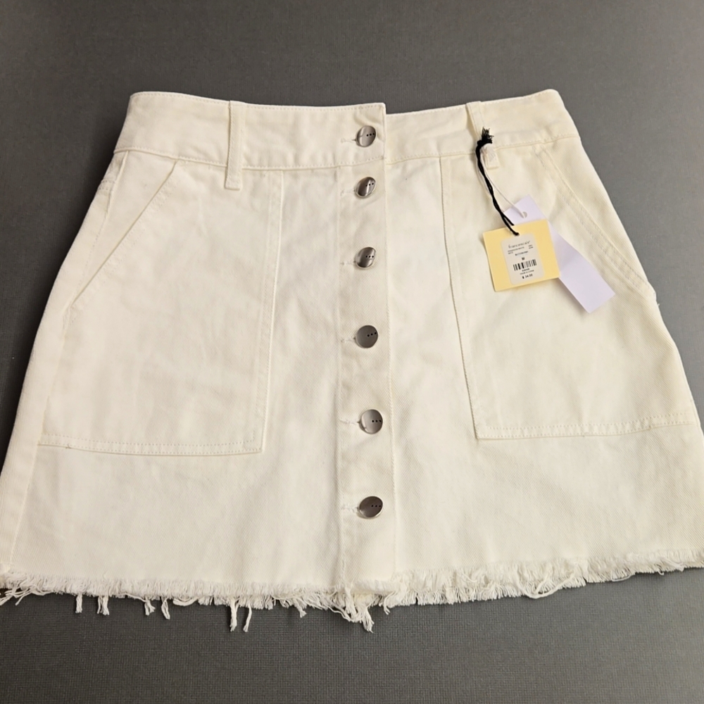 New Francesca's TGLA White Button Front Jean Mini Skirt